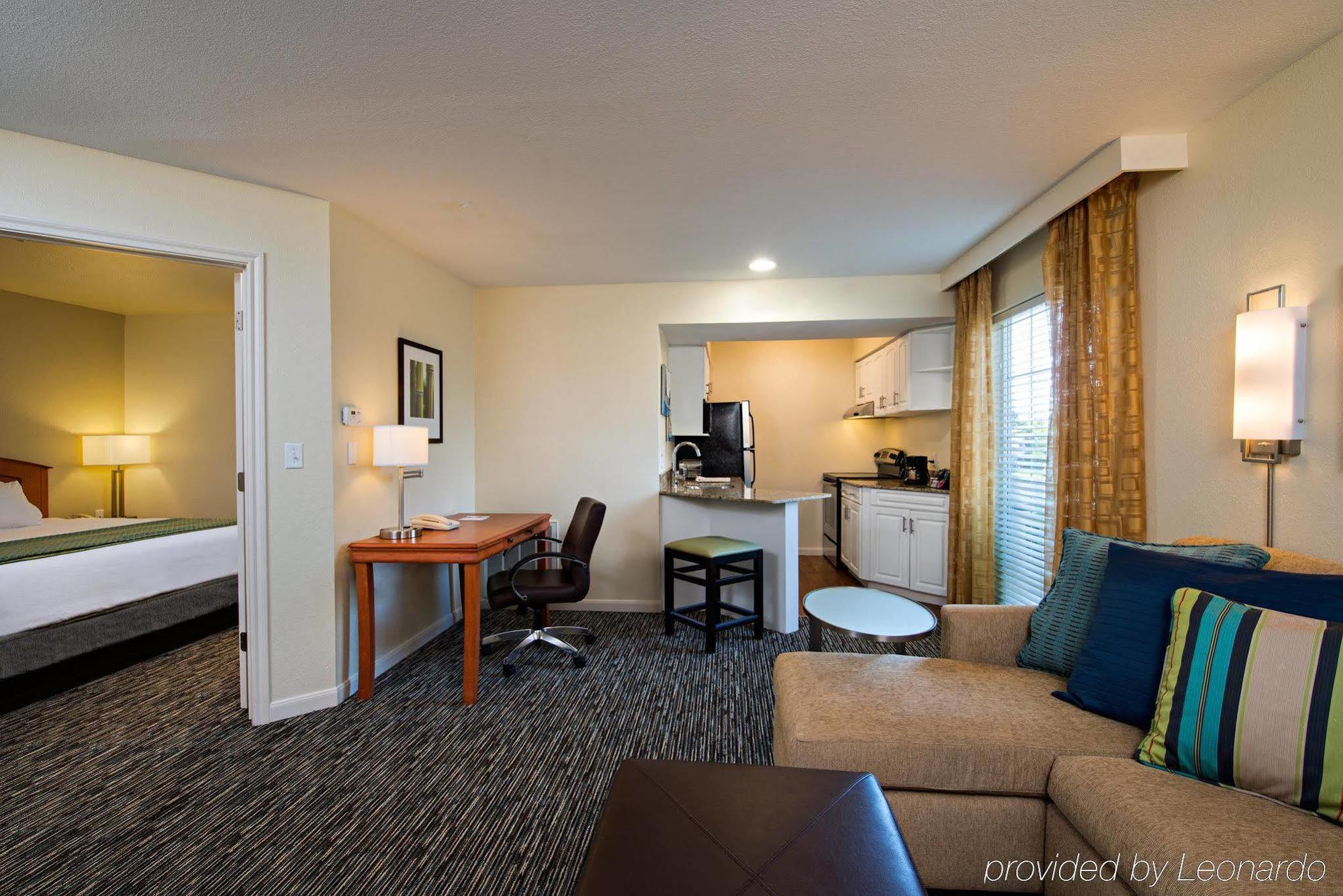 Hyatt House Gaithersburg Room photo