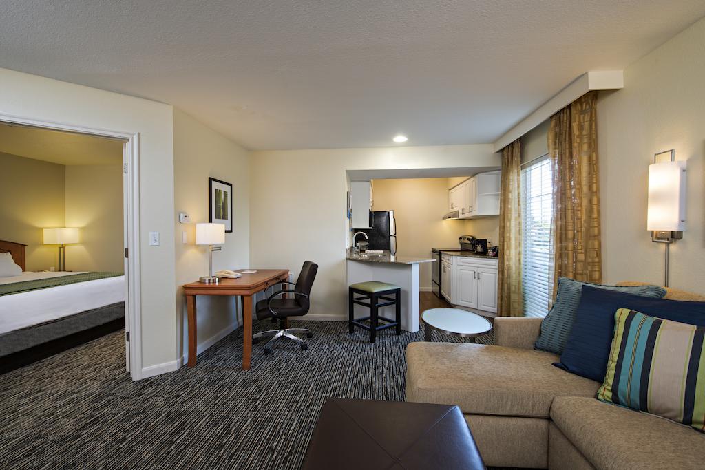 Hyatt House Gaithersburg Room photo